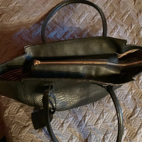 Purse - Picture 9 of 12